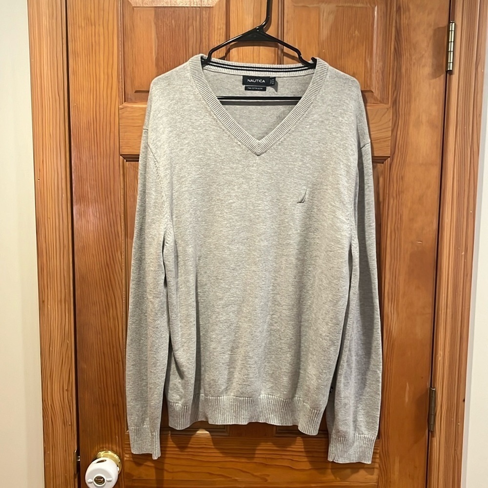 Nautica men’s gray vneck sweater size xlarge .